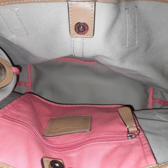 Coach F29921 Hadley Variegated Striped Duffle Silver/coral - Picture 9 of 16